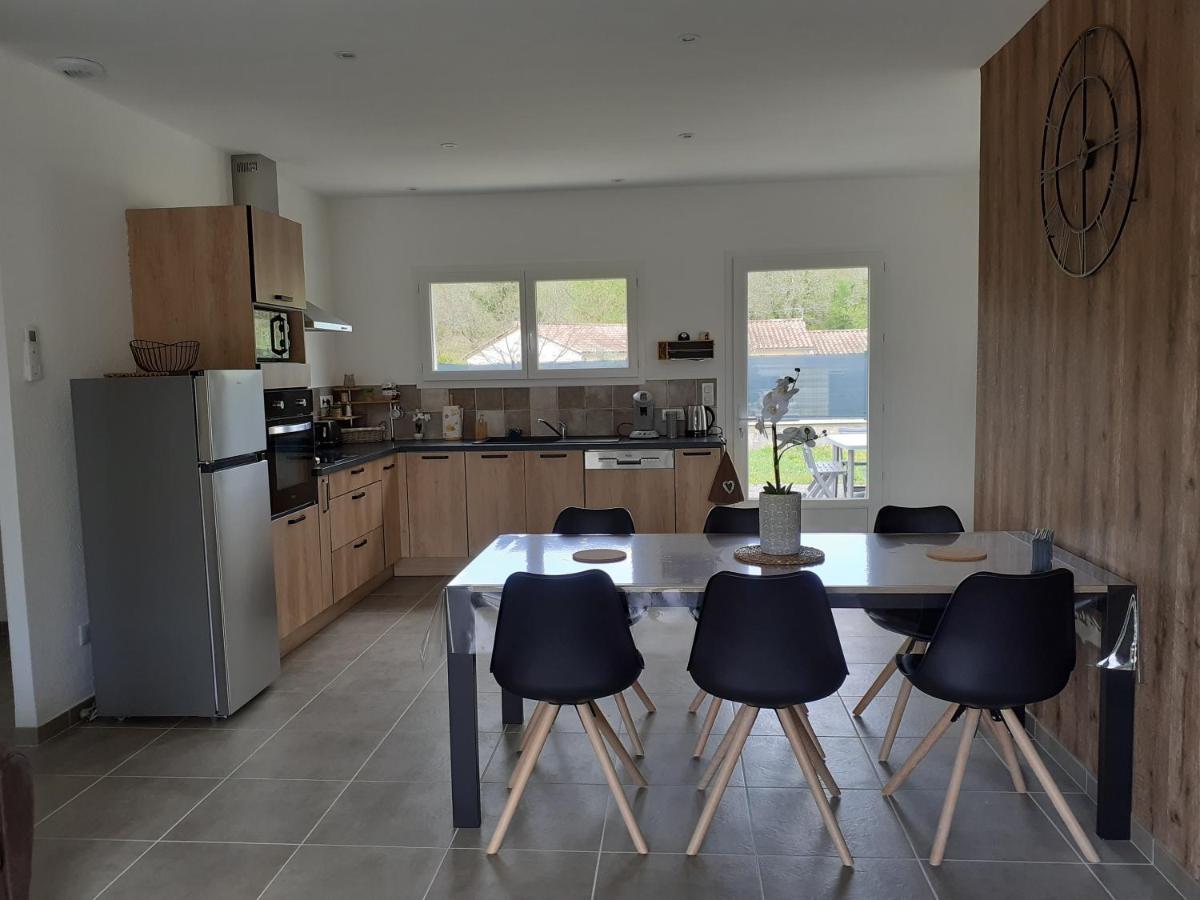 Les Locs Du Grazel Villa Ruoms Exteriör bild