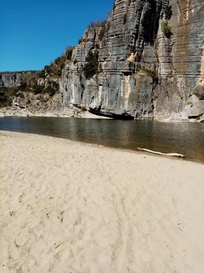 Les Locs Du Grazel Villa Ruoms Exteriör bild