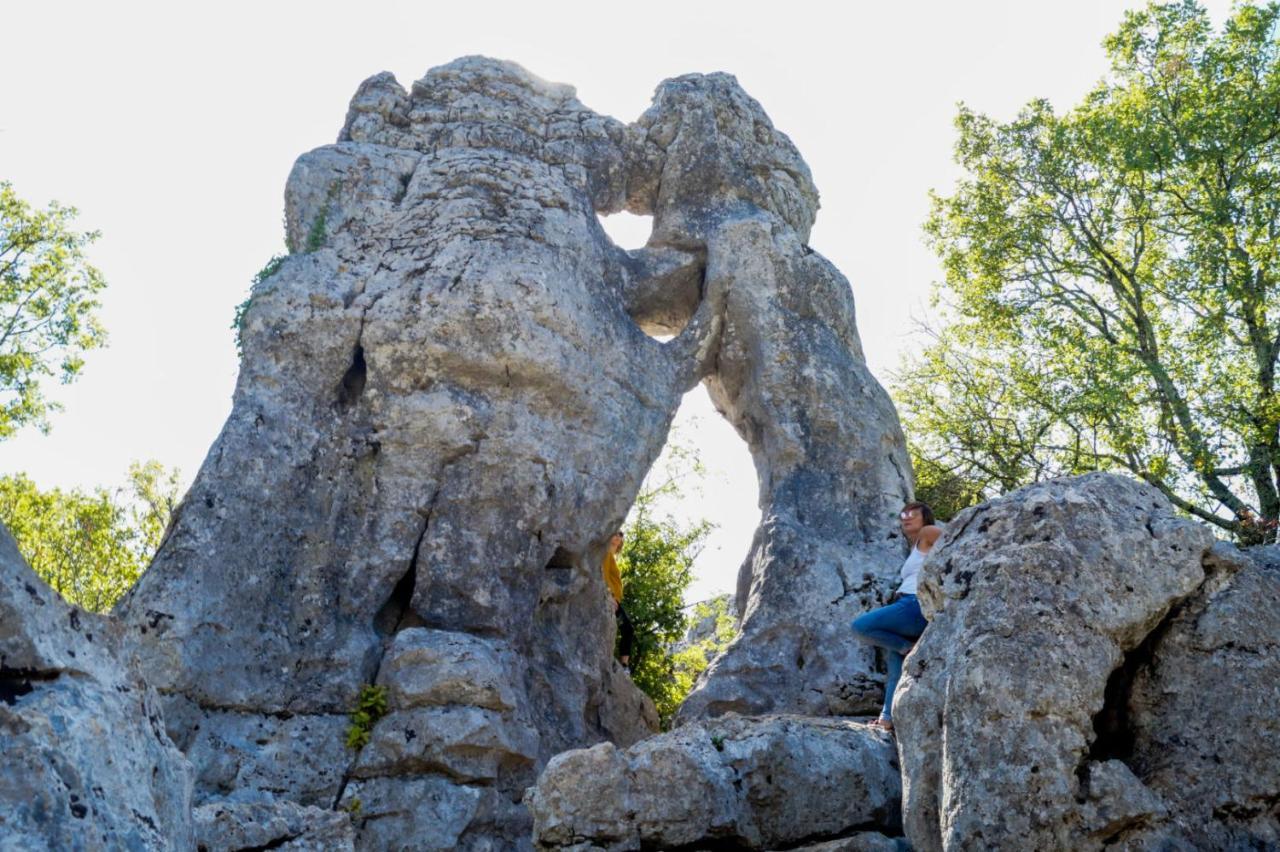 Les Locs Du Grazel Villa Ruoms Exteriör bild